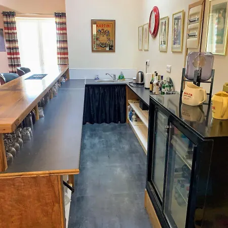 Prázdninový dům La Grange Des Bardins - Piscine Interieure, Sauna, Bar